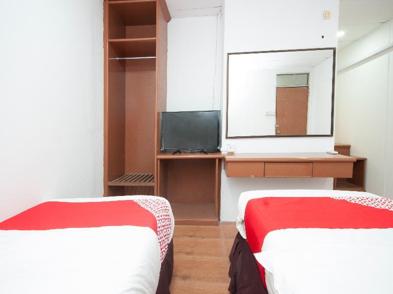 Oyo 715 Mr J Hotel Kota Bharu Exterior photo