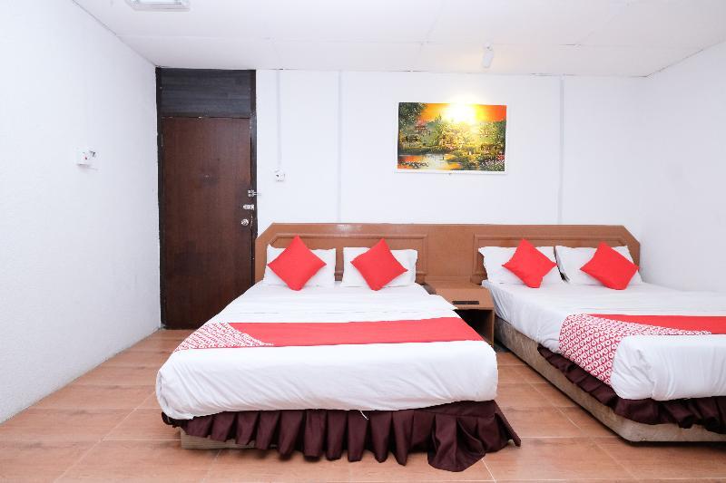 Oyo 715 Mr J Hotel Kota Bharu Exterior photo